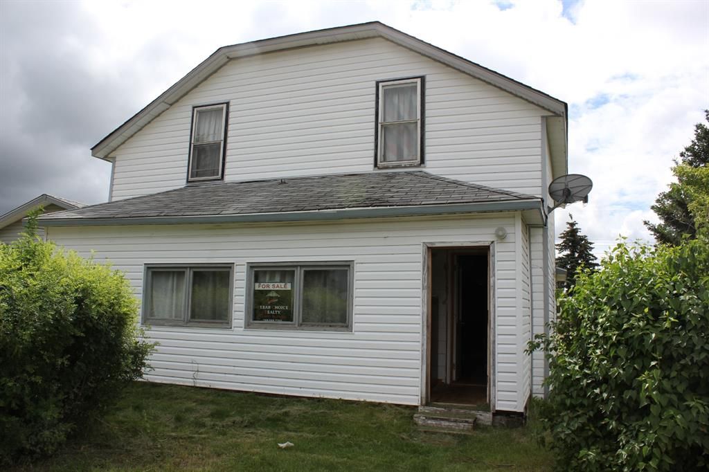 I have sold a property at 4919 51 STREET in Hardisty
